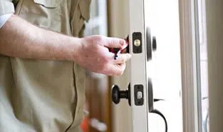 West Palm Beach Galaxy Locksmith West Palm Beach, FL 561-692-4197 West Palm Beach Galaxy Locksmith West Palm Beach, FL 561-692-4197 - 7a-Locks-Change